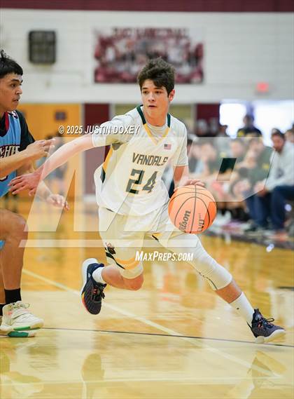 Thumbnail 1 in Eureka vs. Owyhee (NIAA 1A East League Final) photogallery.
