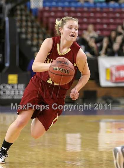 Thumbnail 1 in Calaveras vs. Modesto Christian (CIF SJS D4 Final) photogallery.