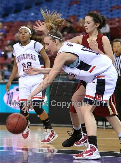 Thumbnail 1 in Calaveras vs. Modesto Christian (CIF SJS D4 Final) photogallery.