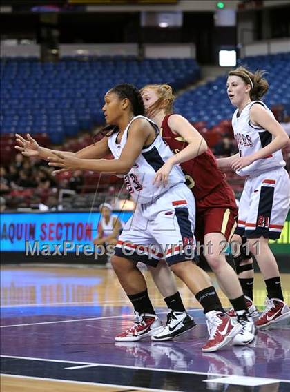 Thumbnail 1 in Calaveras vs. Modesto Christian (CIF SJS D4 Final) photogallery.