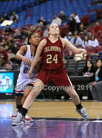 Thumbnail 1 in Calaveras vs. Modesto Christian (CIF SJS D4 Final) photogallery.