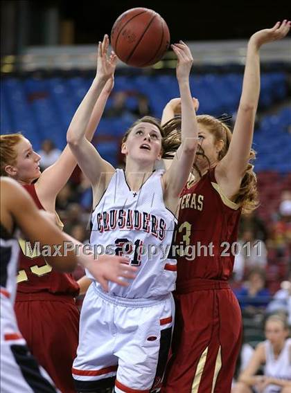 Thumbnail 1 in Calaveras vs. Modesto Christian (CIF SJS D4 Final) photogallery.