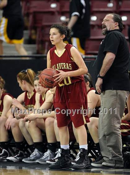 Thumbnail 1 in Calaveras vs. Modesto Christian (CIF SJS D4 Final) photogallery.