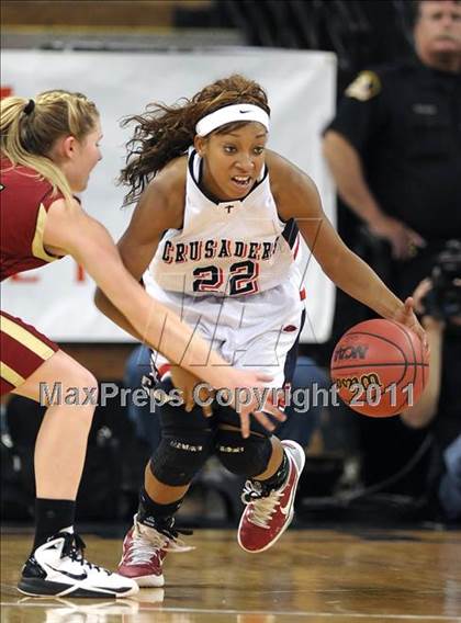 Thumbnail 2 in Calaveras vs. Modesto Christian (CIF SJS D4 Final) photogallery.