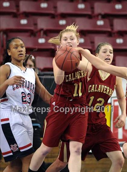 Thumbnail 1 in Calaveras vs. Modesto Christian (CIF SJS D4 Final) photogallery.
