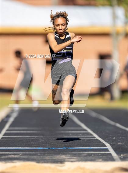 Thumbnail 2 in Coweta Cup photogallery.