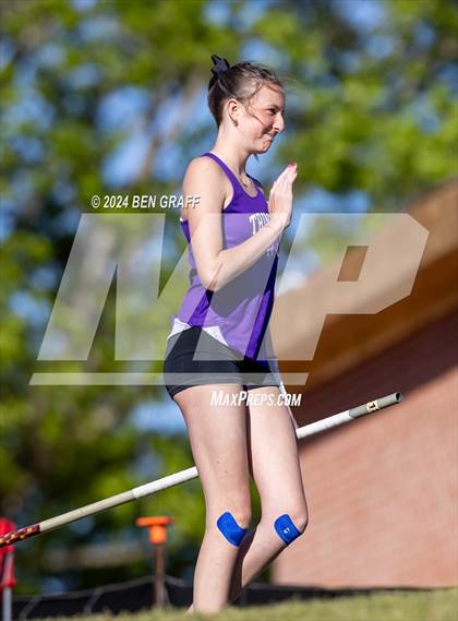 Thumbnail 3 in Coweta Cup photogallery.