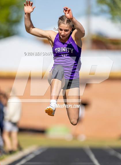 Thumbnail 1 in Coweta Cup photogallery.
