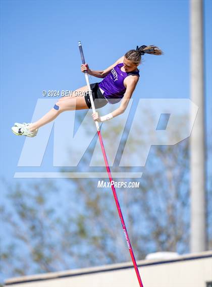 Thumbnail 1 in Coweta Cup photogallery.