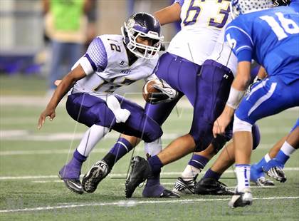 Thumbnail 3 in Mart vs. Stamford (UIL 1A Division 1 Final) photogallery.