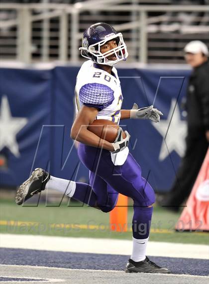 Thumbnail 1 in Mart vs. Stamford (UIL 1A Division 1 Final) photogallery.