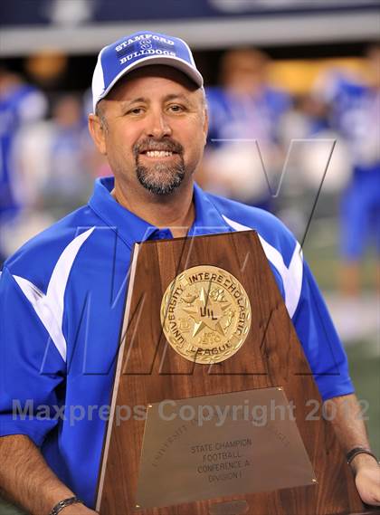 Thumbnail 2 in Mart vs. Stamford (UIL 1A Division 1 Final) photogallery.