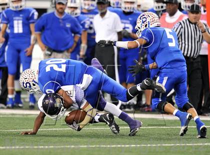 Thumbnail 1 in Mart vs. Stamford (UIL 1A Division 1 Final) photogallery.