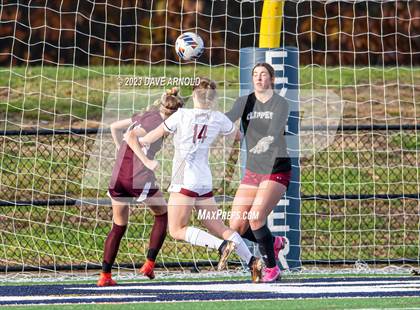 Thumbnail 1 in Portsmouth vs. Timberlane (NHIAA Division1 State FInal) photogallery.