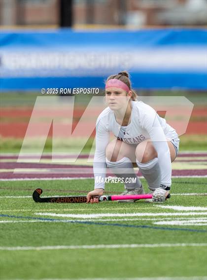 Thumbnail 3 in Garden City vs Burnt Hills-Ballston Lake (NYSPHSAA Class B Semifinal) photogallery.