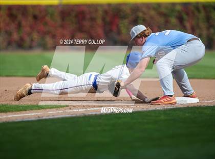 Thumbnail 3 in Panguitch vs. Piute (UHSAA 1A Quarterfinal) photogallery.