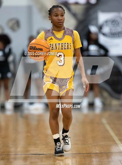 Thumbnail 2 in Perry vs Houston County  photogallery.