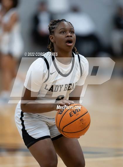 Thumbnail 2 in Perry vs Houston County  photogallery.