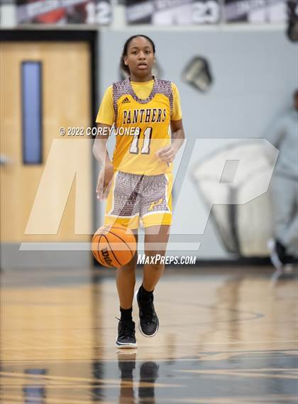 Thumbnail 2 in Perry vs Houston County  photogallery.