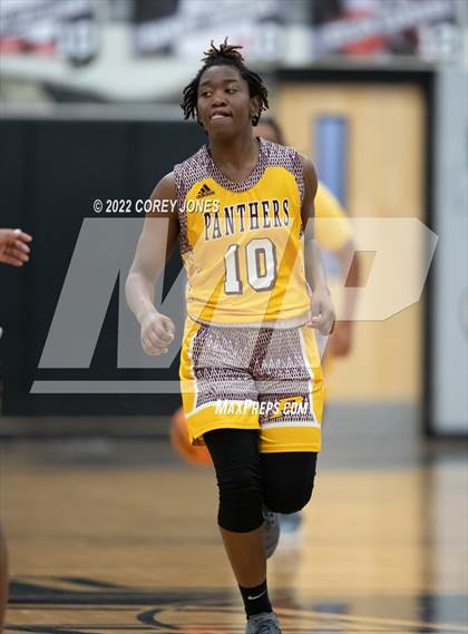 Thumbnail 3 in Perry vs Houston County  photogallery.