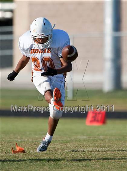 Thumbnail 1 in Channelview vs Dobie (Freshmen B) photogallery.
