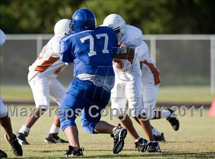 Thumbnail 1 in Channelview vs Dobie (Freshmen B) photogallery.