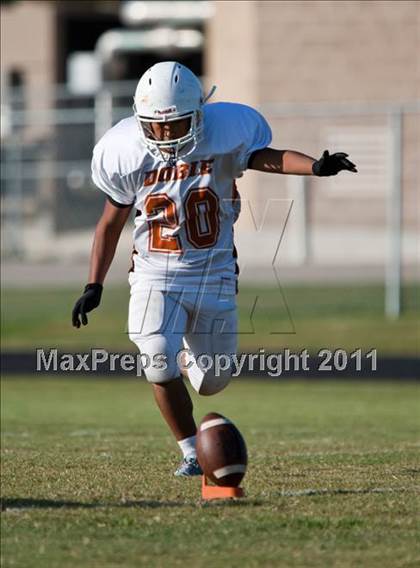 Thumbnail 3 in Channelview vs Dobie (Freshmen B) photogallery.