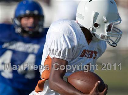 Thumbnail 2 in Channelview vs Dobie (Freshmen B) photogallery.