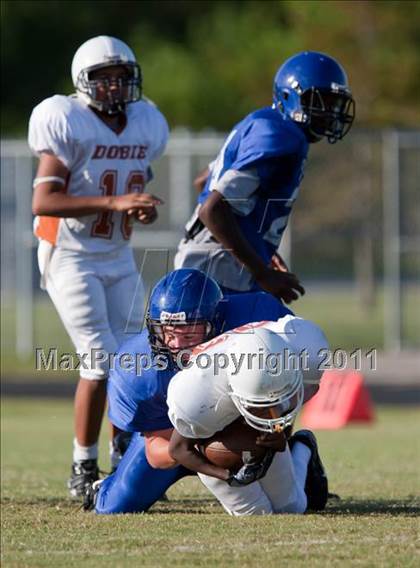 Thumbnail 3 in Channelview vs Dobie (Freshmen B) photogallery.