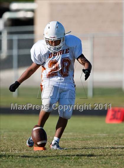 Thumbnail 3 in Channelview vs Dobie (Freshmen B) photogallery.