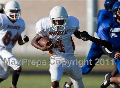 Thumbnail 3 in Channelview vs Dobie (Freshmen B) photogallery.