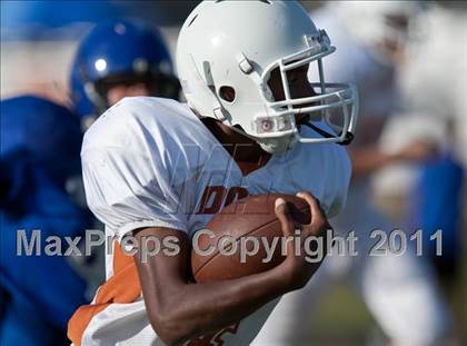 Thumbnail 1 in Channelview vs Dobie (Freshmen B) photogallery.