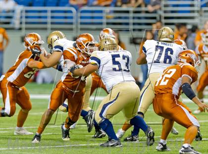 Thumbnail 1 in Eagle Pass vs. Edinburg North (UIL 5A Division 2 Bi-District Playoff) photogallery.
