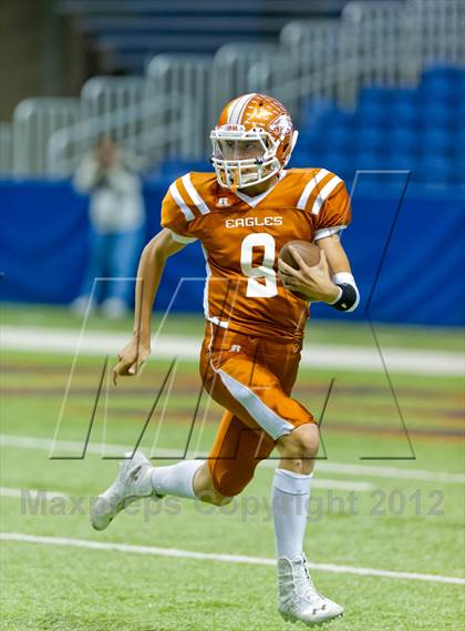 Thumbnail 3 in Eagle Pass vs. Edinburg North (UIL 5A Division 2 Bi-District Playoff) photogallery.