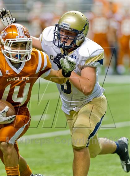 Thumbnail 2 in Eagle Pass vs. Edinburg North (UIL 5A Division 2 Bi-District Playoff) photogallery.