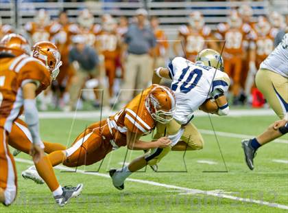 Thumbnail 1 in Eagle Pass vs. Edinburg North (UIL 5A Division 2 Bi-District Playoff) photogallery.