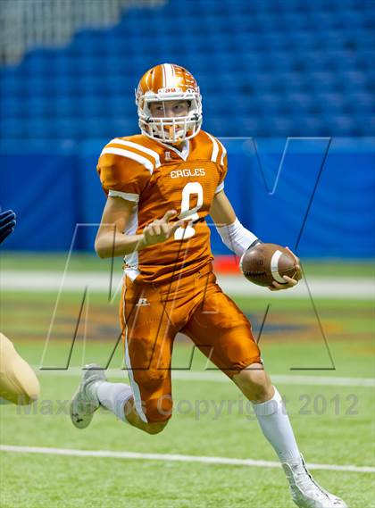 Thumbnail 1 in Eagle Pass vs. Edinburg North (UIL 5A Division 2 Bi-District Playoff) photogallery.