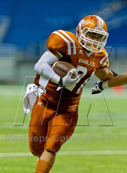 Thumbnail 2 in Eagle Pass vs. Edinburg North (UIL 5A Division 2 Bi-District Playoff) photogallery.
