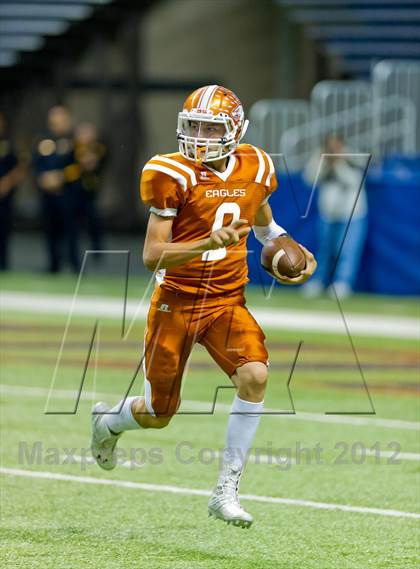 Thumbnail 2 in Eagle Pass vs. Edinburg North (UIL 5A Division 2 Bi-District Playoff) photogallery.