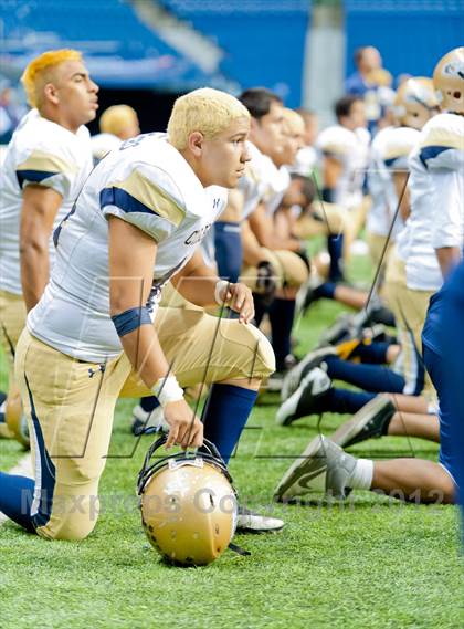 Thumbnail 3 in Eagle Pass vs. Edinburg North (UIL 5A Division 2 Bi-District Playoff) photogallery.