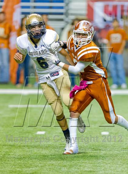 Thumbnail 1 in Eagle Pass vs. Edinburg North (UIL 5A Division 2 Bi-District Playoff) photogallery.