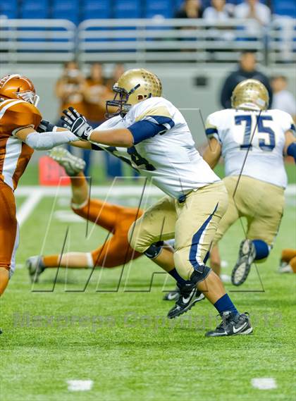 Thumbnail 3 in Eagle Pass vs. Edinburg North (UIL 5A Division 2 Bi-District Playoff) photogallery.