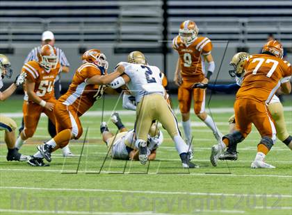 Thumbnail 3 in Eagle Pass vs. Edinburg North (UIL 5A Division 2 Bi-District Playoff) photogallery.