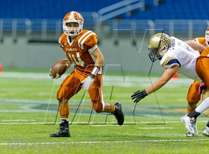 Thumbnail 3 in Eagle Pass vs. Edinburg North (UIL 5A Division 2 Bi-District Playoff) photogallery.