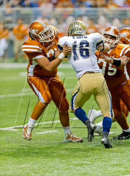 Thumbnail 2 in Eagle Pass vs. Edinburg North (UIL 5A Division 2 Bi-District Playoff) photogallery.