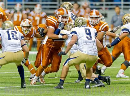 Thumbnail 3 in Eagle Pass vs. Edinburg North (UIL 5A Division 2 Bi-District Playoff) photogallery.