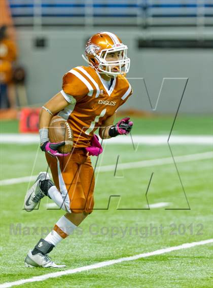 Thumbnail 3 in Eagle Pass vs. Edinburg North (UIL 5A Division 2 Bi-District Playoff) photogallery.
