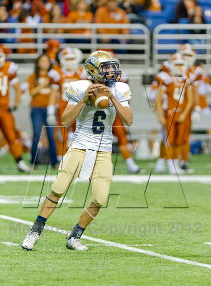 Thumbnail 2 in Eagle Pass vs. Edinburg North (UIL 5A Division 2 Bi-District Playoff) photogallery.