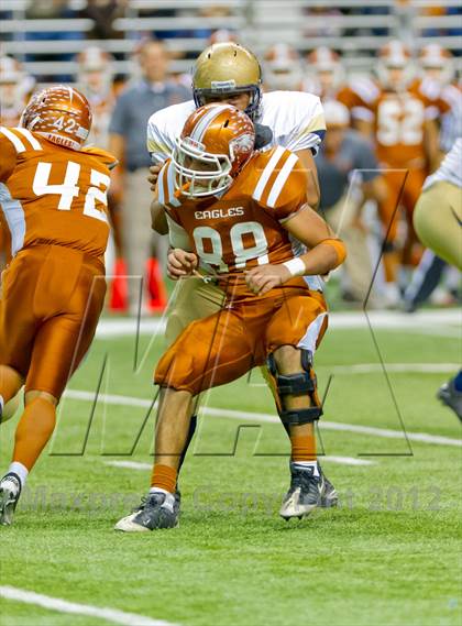 Thumbnail 1 in Eagle Pass vs. Edinburg North (UIL 5A Division 2 Bi-District Playoff) photogallery.