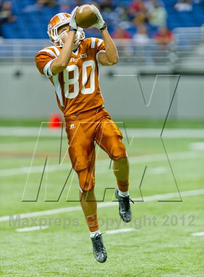 Thumbnail 3 in Eagle Pass vs. Edinburg North (UIL 5A Division 2 Bi-District Playoff) photogallery.
